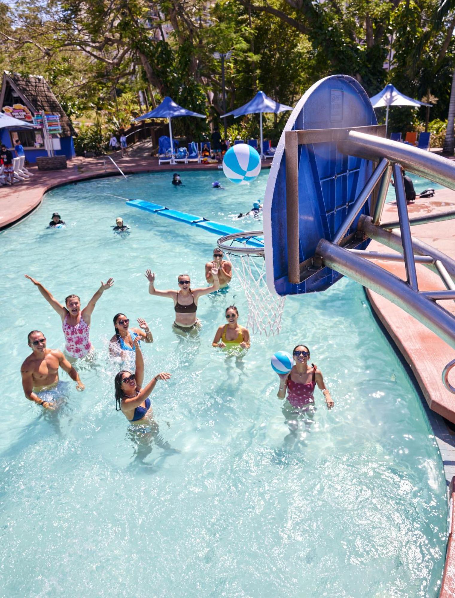 Отель Pacific Islands Club Guam Тумон Экстерьер фото