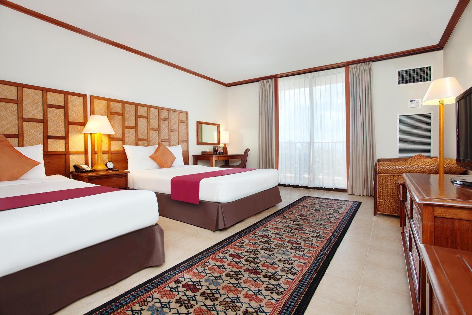 Отель Pacific Islands Club Guam Тумон Экстерьер фото
