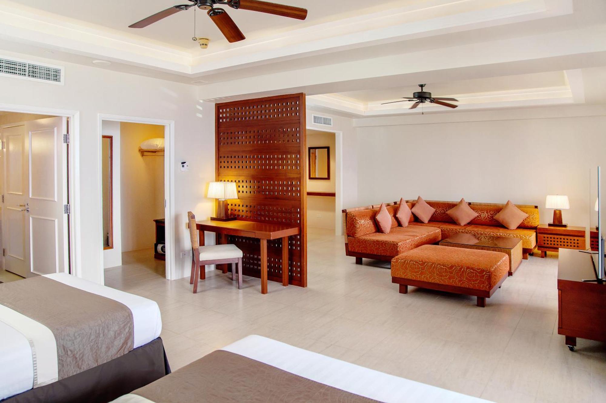Отель Pacific Islands Club Guam Тумон Экстерьер фото