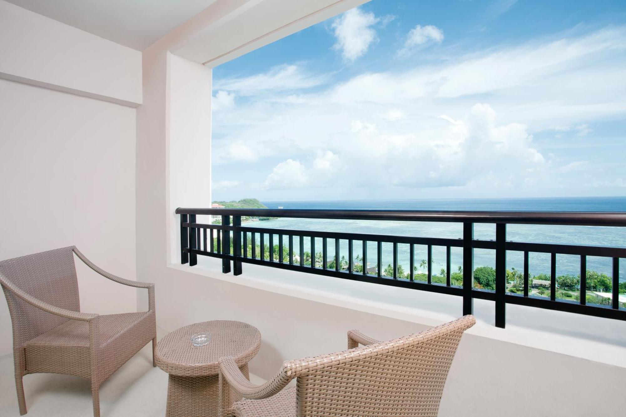 Отель Pacific Islands Club Guam Тумон Экстерьер фото